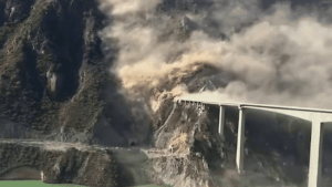 Chine : un pont s'effondre, quelques mois seulement après son inauguration officielle