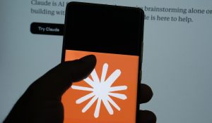 Une IA autonome infiltre trente organisations : le scénario catastrophe redouté par les experts est devenu réalité