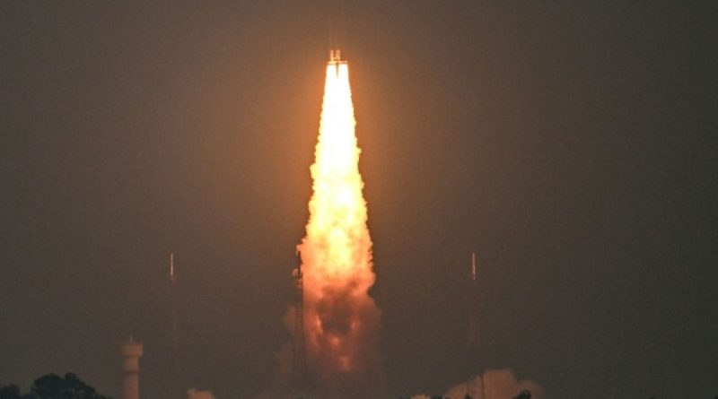 Décollage du lanceur indien LVM3-M5