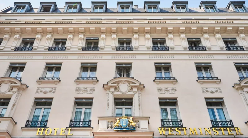Le Westminster, l'un des plus anciens hôtels de Paris, obtient sa cinquième étoile.