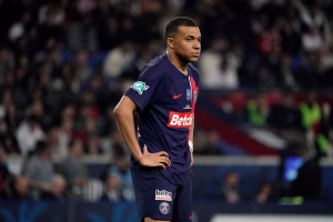 Mbappé demande 250 millions d'euros au PSG, le club exige le double en retour