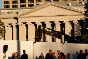 Trump se vante de la rénovation d’une salle de bain de la Maison-Blanche