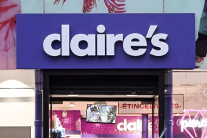 Claire’s France : la justice approuve deux offres de reprise, préservant la moitié des emplois