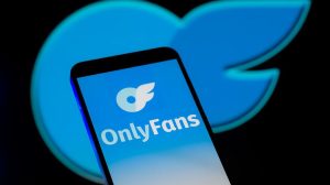 OnlyFans, MYM, Fansly : l'intime et la solitude transformés en produits
