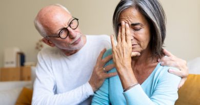 Syndrome du nid vide : 7 clés pour communiquer sa tristesse sans accuser son partenaire