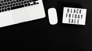 Black Friday, Cyber Monday : l'intelligence artificielle transforme les achats en ligne, mais à quel coût ?