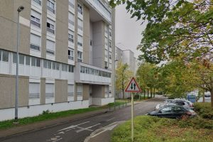 Incendie inexpliqué à Besançon Planoise : trois victimes piégées par les fumées nocturnes