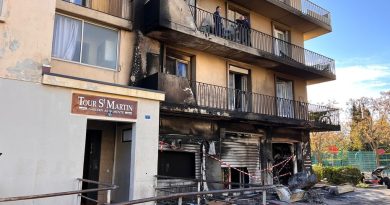 Un homme armé d'un fusil met le feu à une épicerie : un mort et 50 évacués.