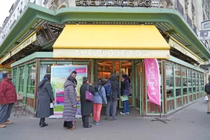 Job dating : des Parisiens font la queue pour obtenir un emploi en Haute-Marne