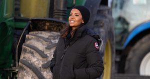 Karine Le Marchand évoque la détresse d'un agriculteur dans L'Amour est dans le pré