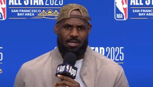 LeBron James en conférence de presse