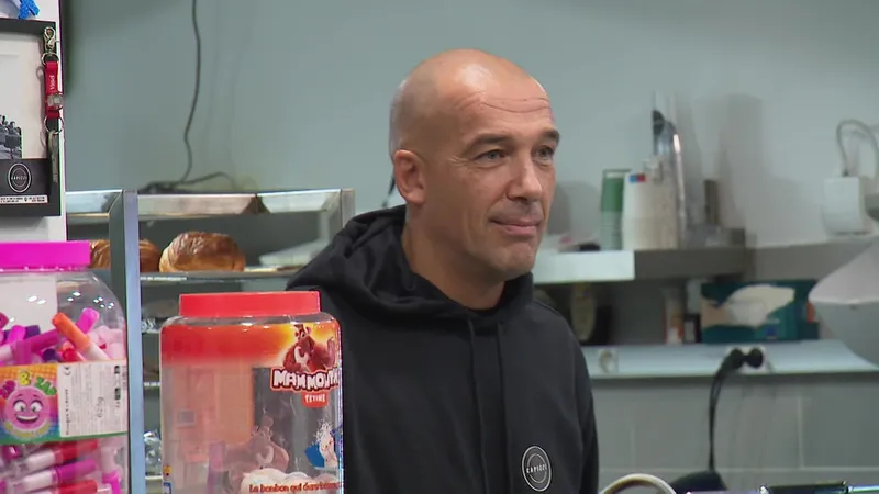 Livio Ruggiri tient un commerce depuis 10 ans à proximité du lieu de l'accident, il pense connaître le jeune décédé mardi 11 novembre 2025.