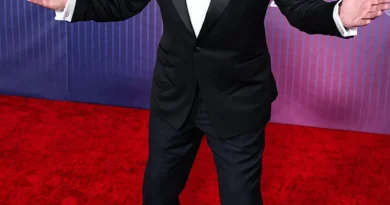 Musk surpasse Einstein, LeBron et d'autres figures emblématiques