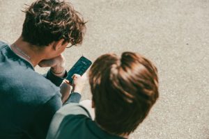 Coupes budgétaires : les Missions locales s'opposent aux baisses de subventions pour la jeunesse