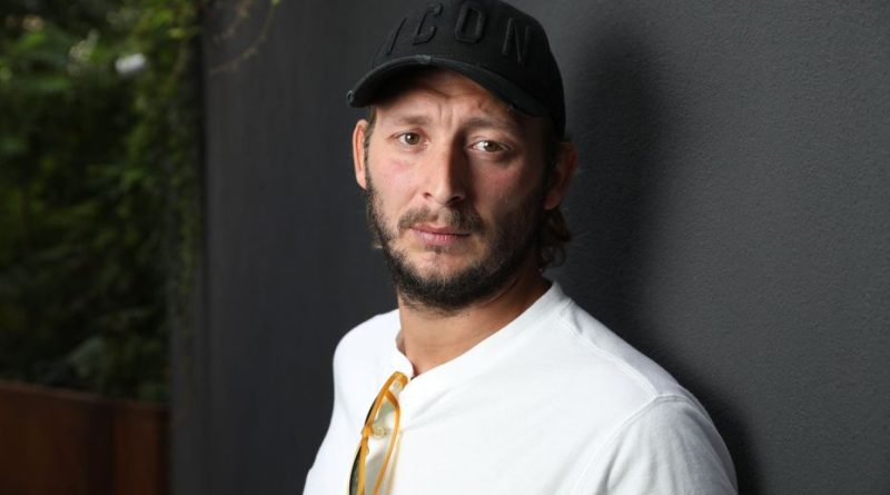 Amaury Leveaux, ancien champion olympique de natation, fait l'objet d'une plainte pour escroquerie