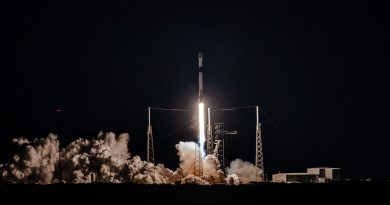 SpaceX lance 29 satellites Starlink en orbite depuis la Floride.