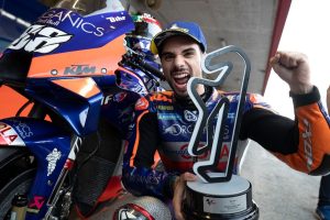 Oliveira commence sa tournée d'adieux sur le site de son exploit marquant