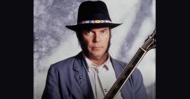 Neil Young à 80 ans : un regard sur sa carrière et celle de ses contemporains