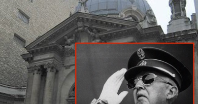 Franco pourrait avoir sa messe à Paris, une annonce qui suscite des réactions