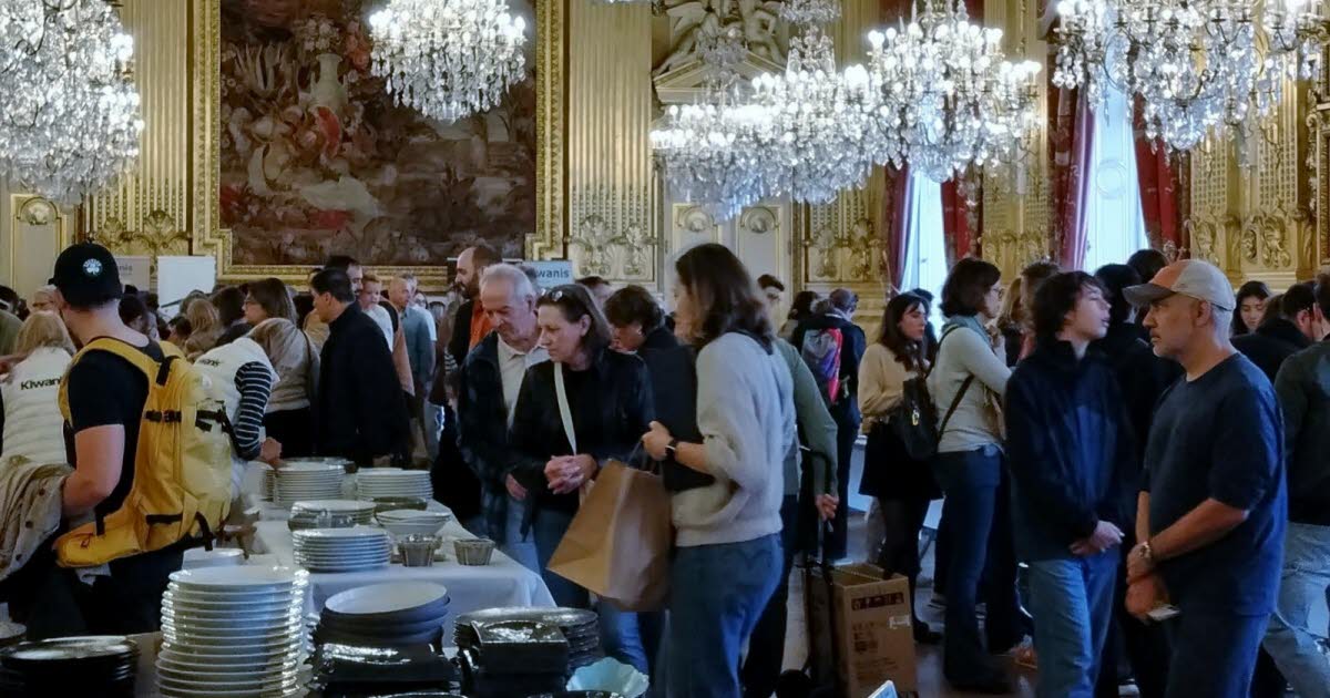 La vaisselle des grands chefs en vente ce week-end à l'hôtel de ville de Lyon