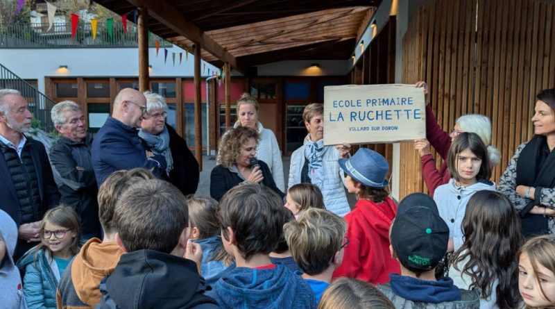 Inauguration de l'établissement scolaire 'La Ruchette' à Villard-sur-Doron