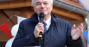 Alain Houpert, sénateur LR, déclare : « L'islamisme entre par la fenêtre »