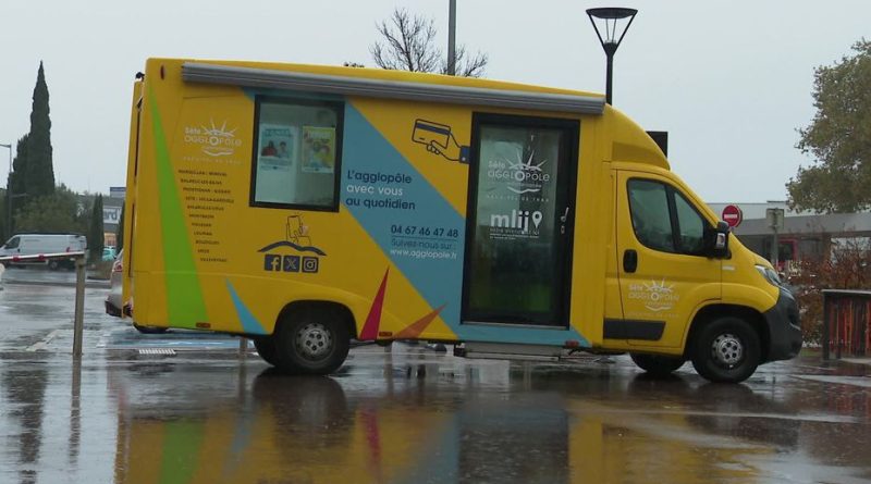 Un bus itinérant pour aider les jeunes de 16-25 ans à s'insérer dans la vie active