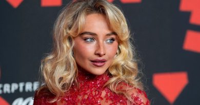 Sabrina Carpenter produit et joue dans un film inspiré d'Alice au Pays des Merveilles