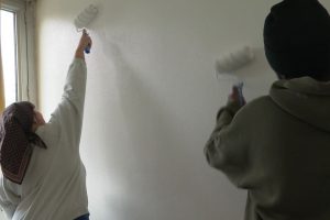 Service civique : l'engagement social des jeunes face au nouveau service militaire en France