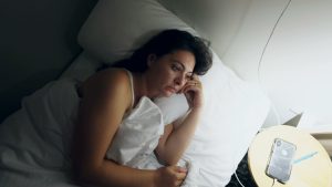 Ruminations mentales du soir : stratégies pratiques pour apaiser l'esprit - Destination Santé