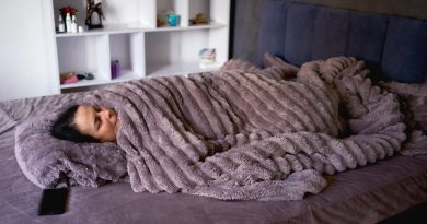 Couvertures lestées : véritable solution contre l'anxiété ou simple placebo coûteux ?