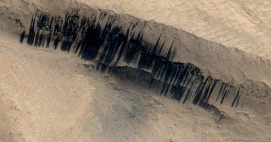 Mars : les étranges stries sombres révèlent leur secret scientifique