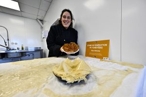 Avant et après cuisson, la spécialité est craquante.