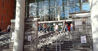 Le père encourt une peine maximale de 3 ans d’emprisonnement et de 45 000 € d’amende