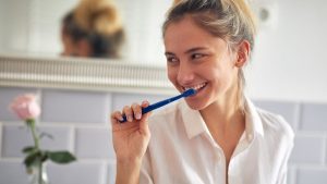 Le moment idéal pour se brosser les dents selon les recommandations d'un dentiste