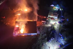 Un incendie détruit l'exploitation agricole du maire de Saint-Symphorien-sur-Saône.