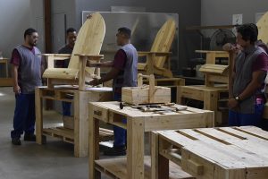 Les détenus ont présenté leurs différentes productions (Crédit : Anne-Charlotte Lehartel).