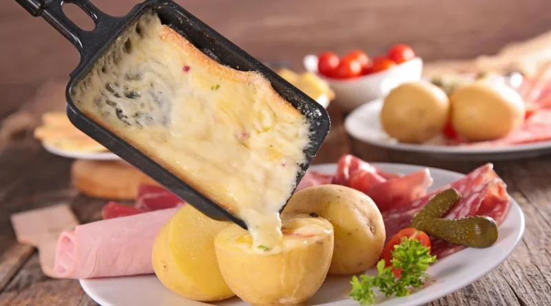 Soirée raclette : le fromage en supermarché plébiscité par 60 Millions de Consommateurs