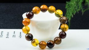 Que dit la science sur l’efficacité des bracelets antidouleur et des bagues anti-ronflement ?