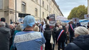 Fermeture du bloc opératoire à l’hôpital d’Apt : un opposant exprime sa déception