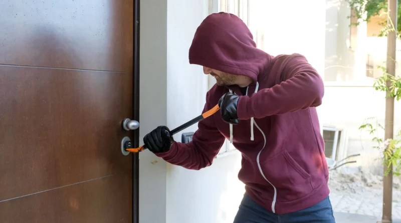 La France appelle ses ressortissants « à rester confinés » au Bénin