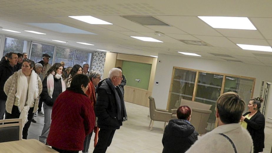 Hélène Bolzan, directrice de l’EHPAD Beau Soleil de Rivière-sur-Tarn a invité les voisins pour une visite du nouvel établissement.