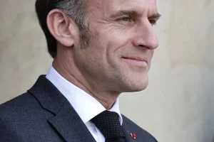 Macron de retour sur le thème de la désinformation, après la polémique sur la labellisation