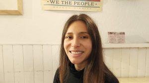 Une anthropologue se reconvertit en esthéticienne et lance sa micro-entreprise