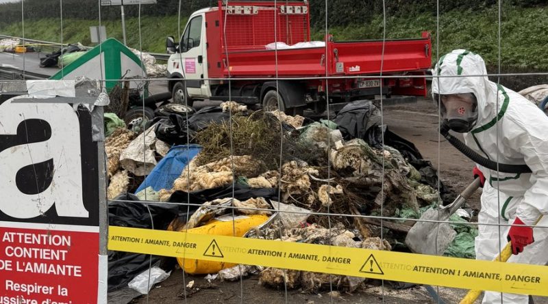 Colère des agriculteurs : des déchets amiantés abandonnés sur la rocade d'Albi, désamiantage en cours