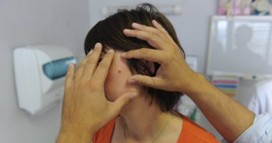 Pénurie totale de dermatologues en Ariège : patients contraints à l’exil médical, soins différés et trajets épuisants pour des consultations vitales Pénurie de dermatologues : un département sans spécialiste, les patients peinent à se faire soigner