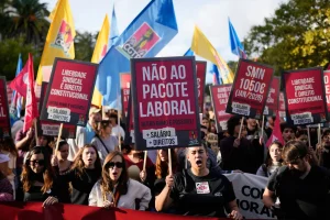 Grève générale au Portugal : des comptes publics en équilibre face à la colère sociale