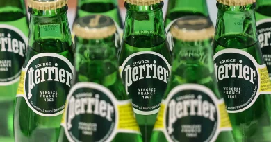 Perrier : Nestlé peut poursuivre la production d'eau minérale naturelle à Vergèze