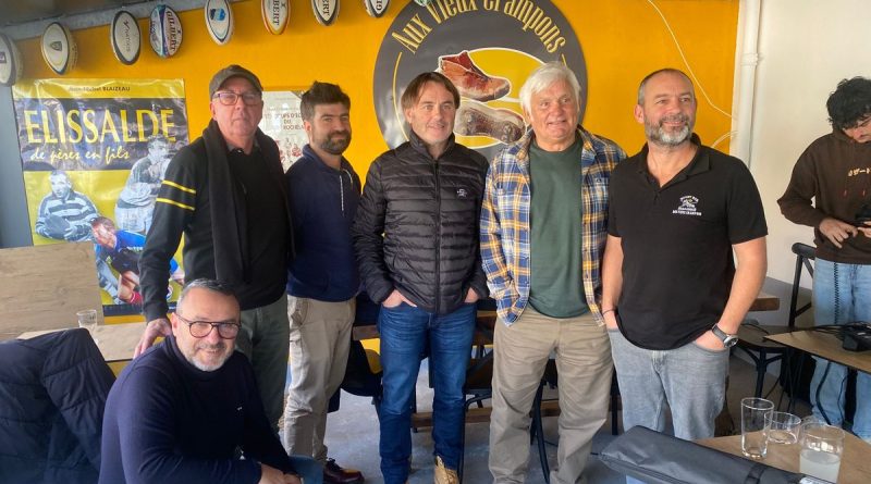 (3/5) 100% Rugby spécial fêtes depuis Les Vieux Crampons à La Rochelle : quand le rugby rassemble  - ICI
