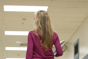 Directrice d'un centre de loisirs depuis six ans : découvrez mon salaire mensuel